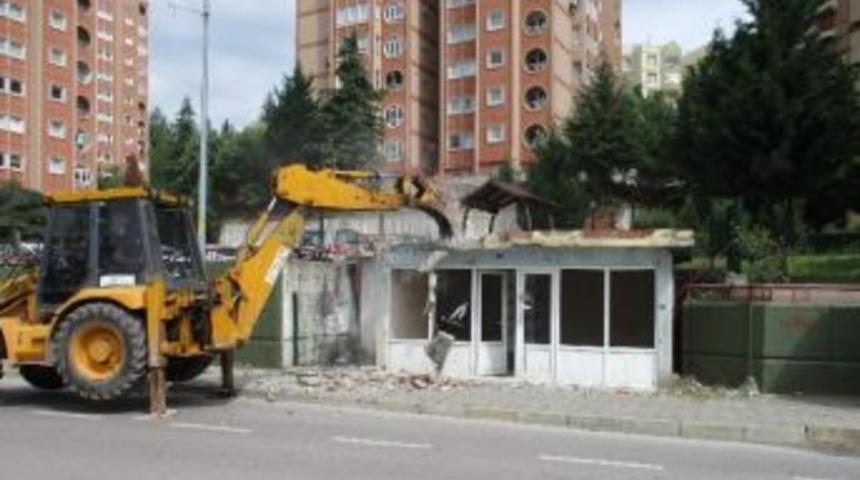 Yuvam Akarca&rsquo;daki Ka&ccedil;ak B&uuml;fe Yıkıldı