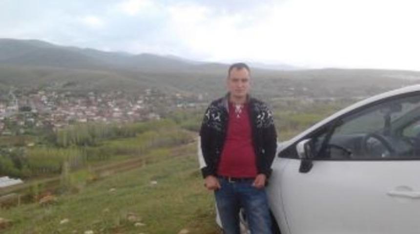 Başını Makineye Kaptıran İş&ccedil;i Hayatını Kaybetti