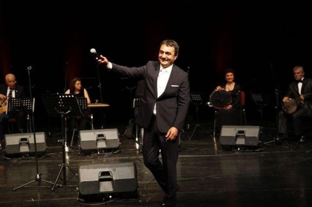 K&uuml;&ccedil;&uuml;k&ccedil;ekmece&rsquo;de Musiki Gecesi