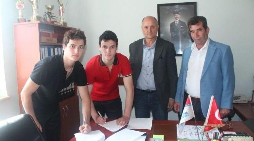 Beşiktaş Yalovalı İkizleri Kaptı