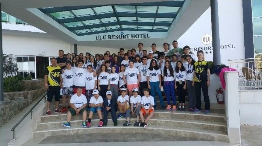 Gaziantep Kolej Vakfı &Ouml;ğrencileri Spor Eğitim Kampında