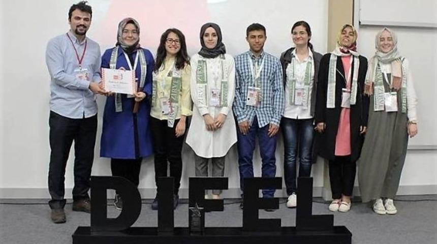 T&uuml;rkiye&rsquo;nin İlk Sentetik Biyoloji Yarışmasında İpi İn&ouml;n&uuml; &Uuml;niversitesi G&ouml;ğ&uuml;sledi