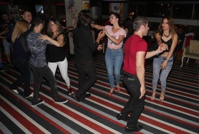Adana’da Dans Geceleri