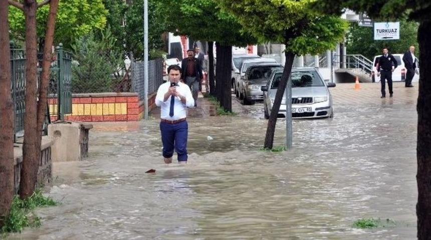 Sorgun&rsquo;da Şiddetli Yağmur Hayatı Olumsuz Etkiledi
