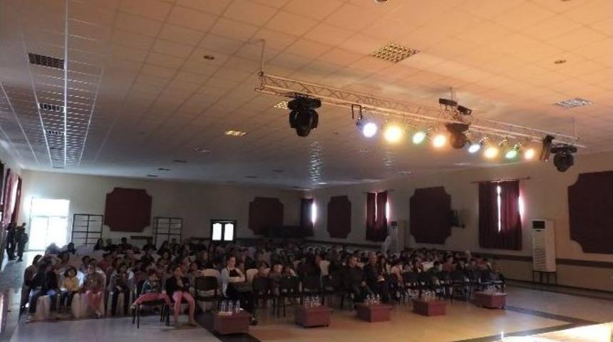 Pembe Kurdele Sinanpaşa&rsquo;da