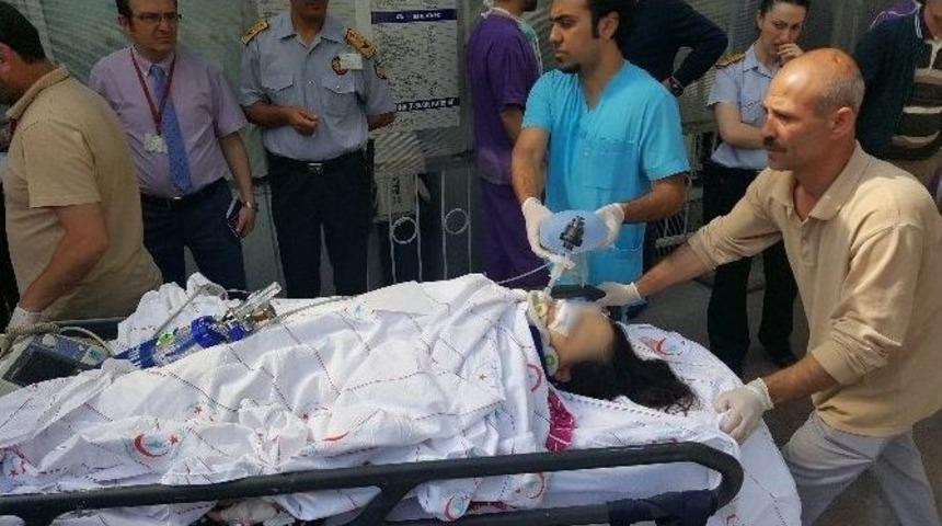 Psikolojik Sorunları Olan Kadın Camdan Atlayarak İntihar Etti