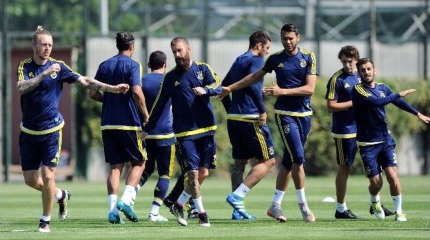 Fenerbah&ccedil;e&rsquo;de Kupa Mesaisi S&uuml;r&uuml;yor