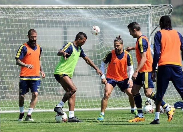 Fenerbahçe’de Kupa Mesaisi Sürüyor