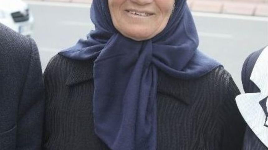 Hemşehrileri &Ouml;zhaseki&rsquo;nin Bakanlığını Kutladı