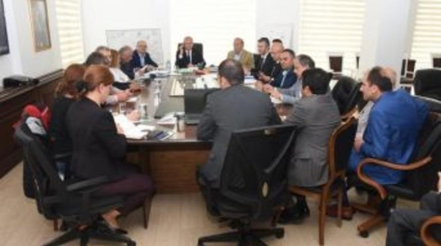 D&uuml;zce&rsquo;de Alt Ve &Uuml;st Yapı &Ccedil;alışmaları Ele Alındı