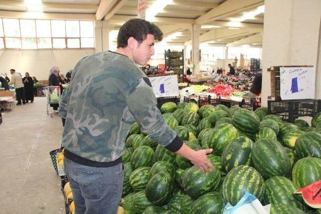 Bilecik’te Halk Yerli Karpuzu Bekliyor