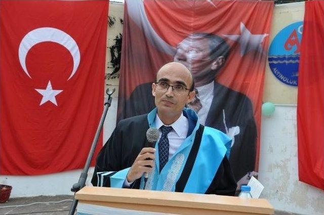 Altınoluk Myo&rsquo;da Mezuniyet Heyecanı Yaşandı 1