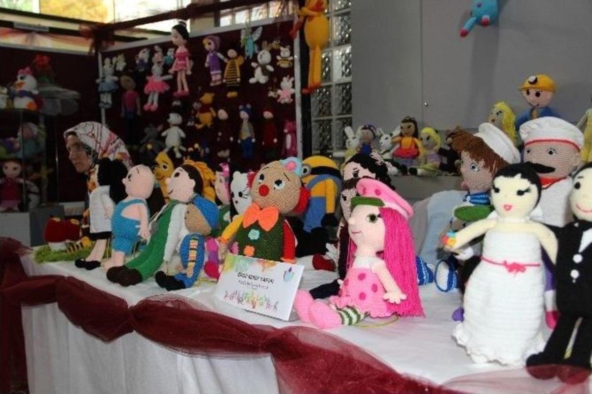 Yunusemre Hem&rsquo;in Yıl Sonu Sergisi B&uuml;y&uuml;ledi