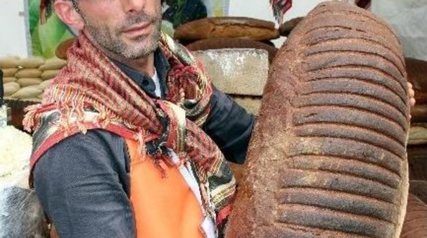 Bayır-bucak T&uuml;rkmenleri İ&ccedil;in Yardım Kermesi