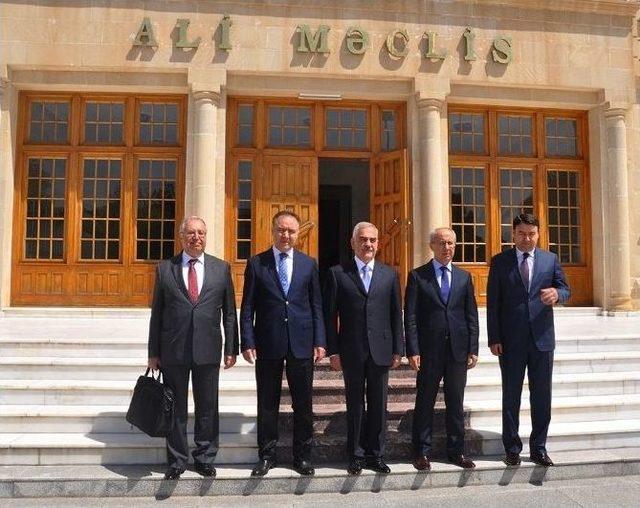 Vali Altıparmak, Nahcivan’da Ziyaretlerde Bulundu 1