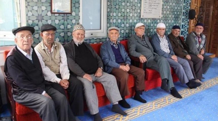 İş Adamı Bodur Son Yolculuğuna Uğurlanıyor