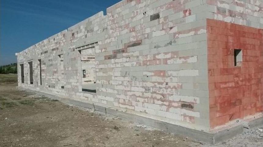 Karakurt Mahallesi&rsquo;nde D&uuml;ğ&uuml;n İnşaatı Devam Ediyor