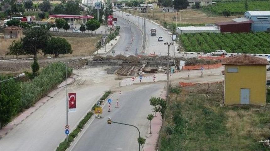 Sarıkız Kavşağı&rsquo;nda &Ccedil;alışmalar Aralıksız S&uuml;r&uuml;yor