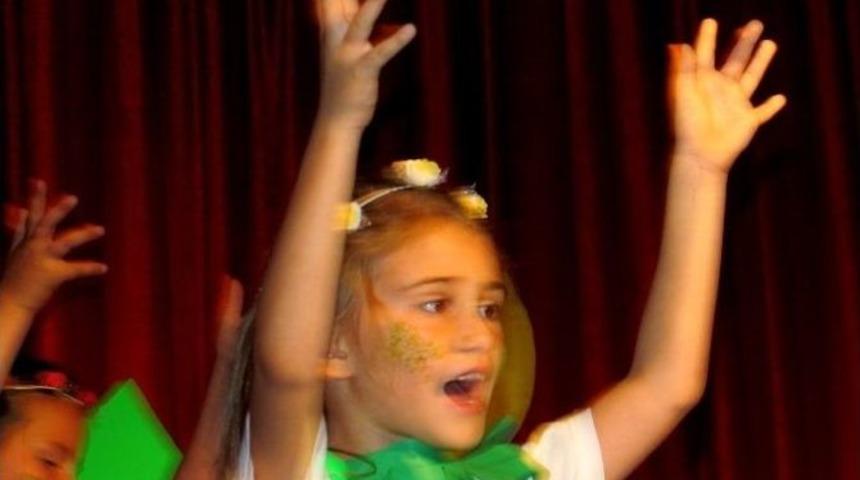 Minikler Ağa&ccedil; Sevgisine Dikkat &Ccedil;ekti