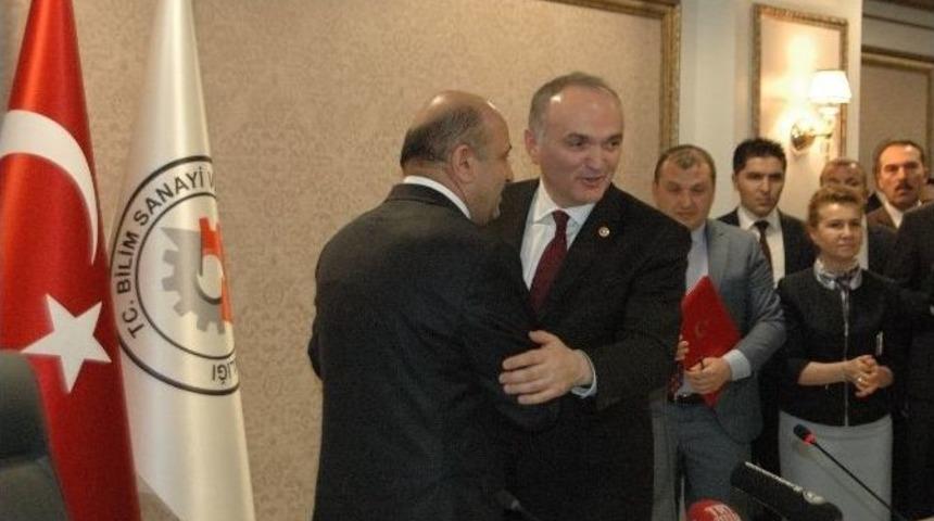 Bilim, Sanayi Ve Teknoloji Bakanlığı&rsquo;nda Devir-teslim T&ouml;reni
