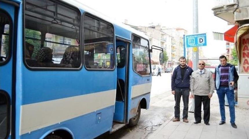 Alaca&rsquo;da Yeni Otob&uuml;s Durakları Hizmete Girdi
