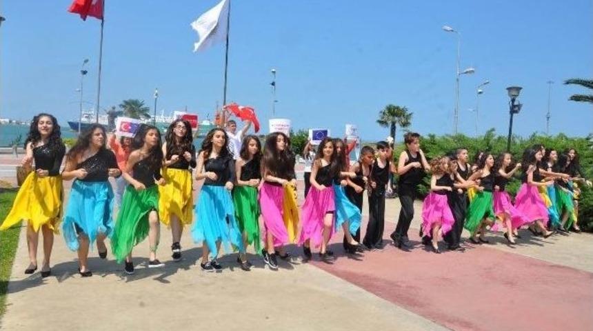 &Ouml;ğrencilerin Dansı İlgi &Ccedil;ekti