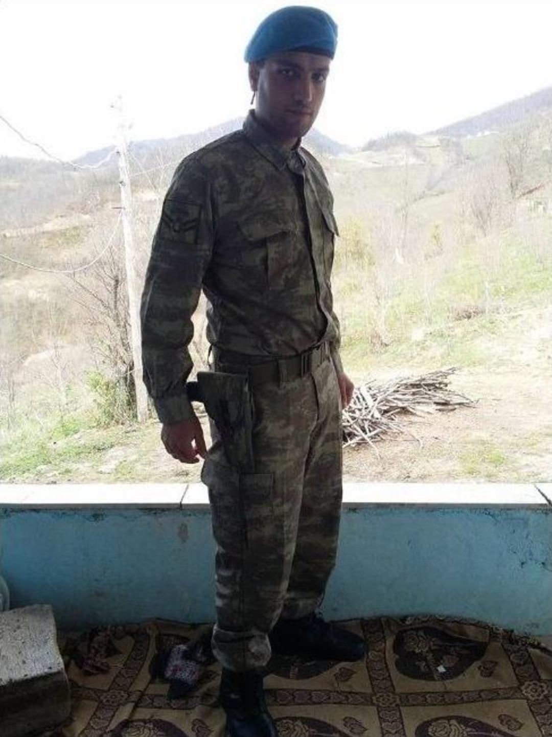 Şehit Evinden Ağıtlar Y&uuml;kseldi