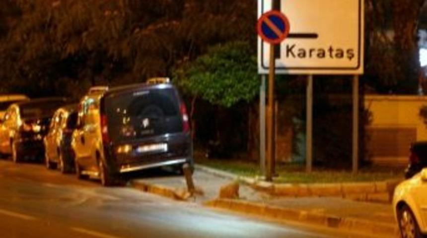 İzmir&rsquo;de Bomba Paniği