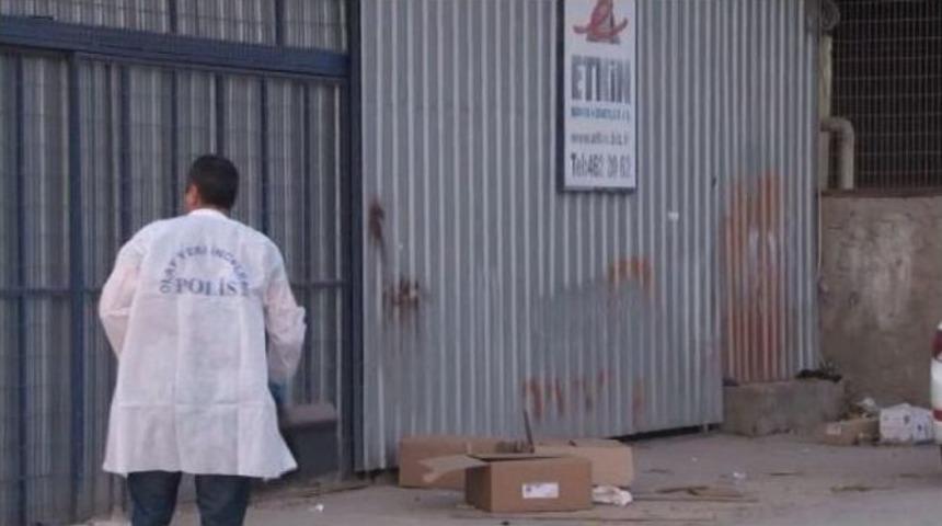 İzmir&rsquo;de Silahlı Kavga: 1 &Ouml;l&uuml;, 2 Yaralı