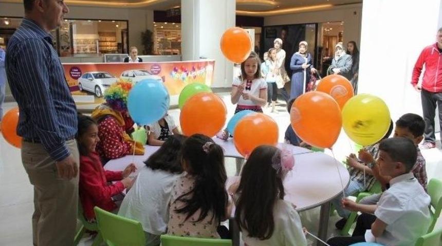 D&uuml;nya S&uuml;t G&uuml;n&uuml; Kutlandı