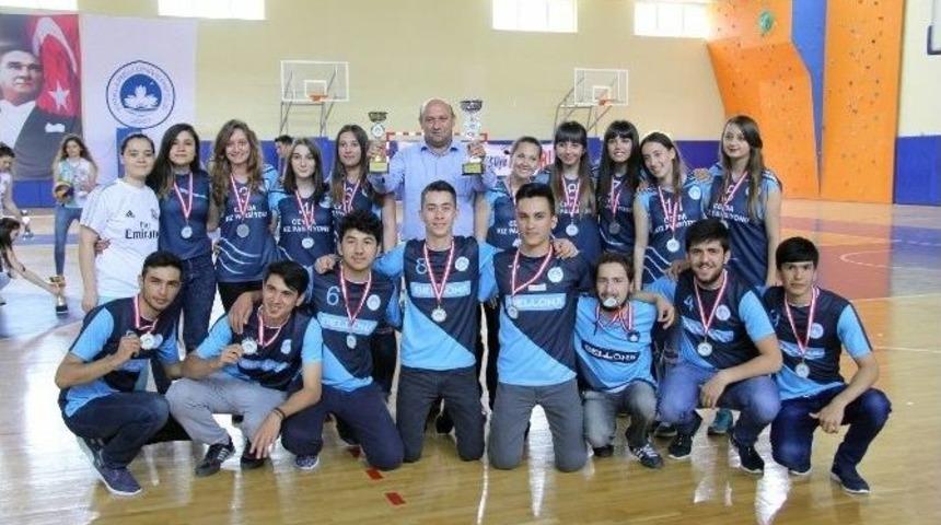 Kırklareli &Uuml;niversitesi 9&rsquo;uncu Spor Etkinlikleri Sona Erdi