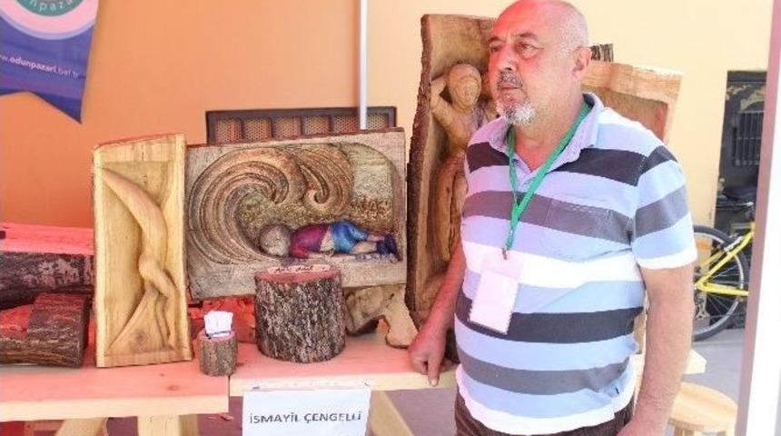 D&uuml;nyanın Utancını Ağaca Kazıdı