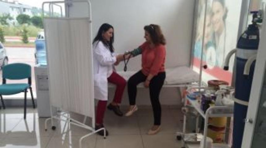 Mahalle Sakinleri Kartepe Sağlık Merkezi&rsquo;nden &Ccedil;ok Memnun