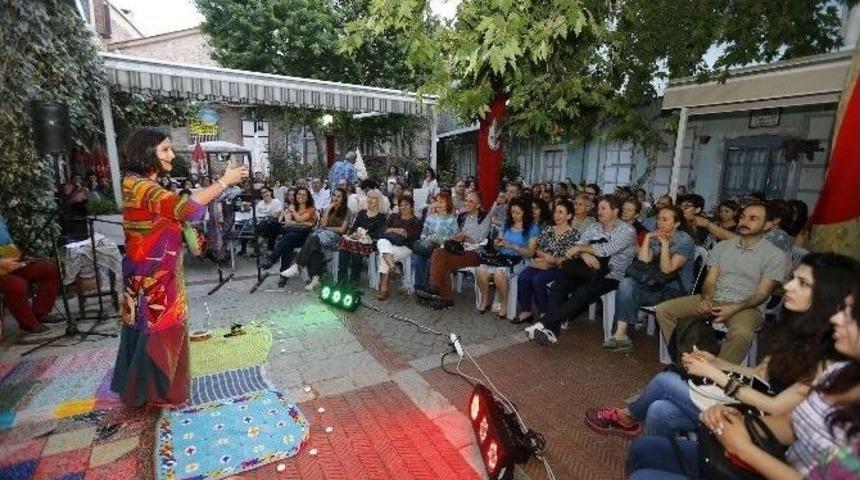 Tarihi &Ccedil;arşıda Masal Zamanı