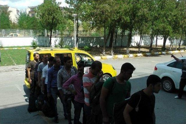 Edirne&rsquo;de 11 Ka&ccedil;ak G&ouml;&ccedil;men Yakalandı 1