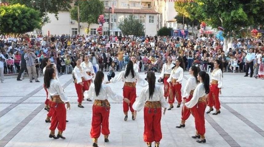 K&uuml;lt&uuml;r Haftasına Renk Kattılar