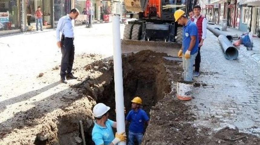 Efeler Kıbrıs Caddesi&rsquo;nde Yağmursuyu &Ccedil;ilesi Bitiyor