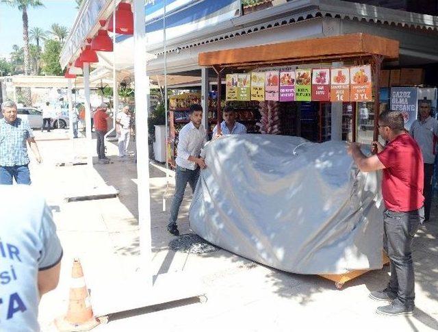 Antalya Yat Limanı&rsquo;ndaki İzinsiz Yapılar Kaldırıldı 2