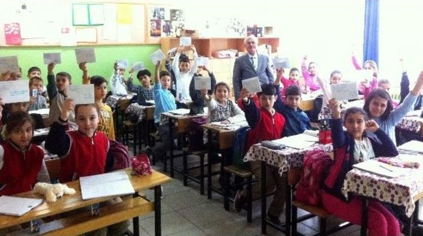 &Ouml;ğrencilerden Mehmet&ccedil;iğe Moral Mektubu