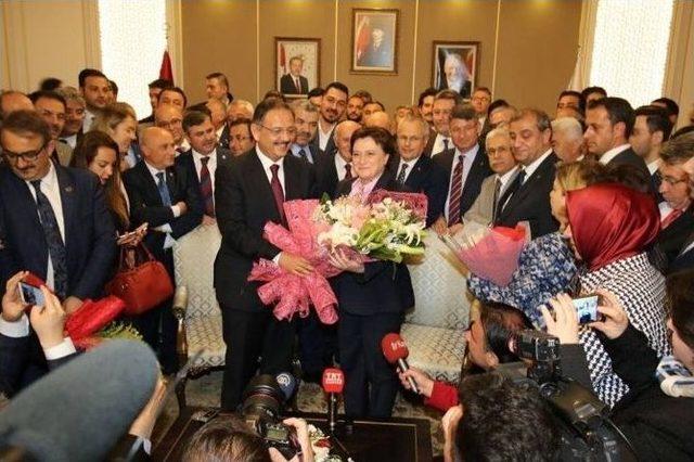 Devir Teslim T&ouml;reninde Hemşerileri &Ouml;zhaseki&rsquo;yi Yalnız Bırakmadı 1