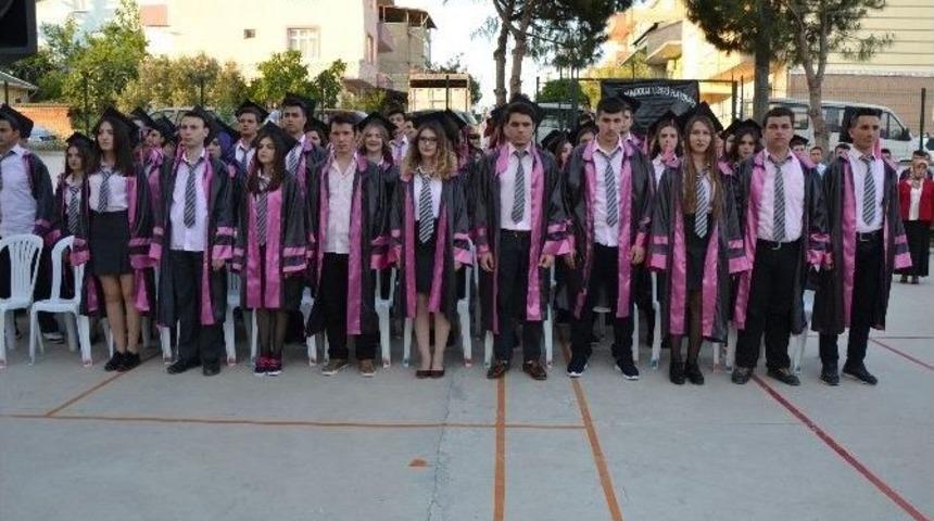 Biga Anadolu Lisesi&rsquo;nde Mezuniyet Coşkusu