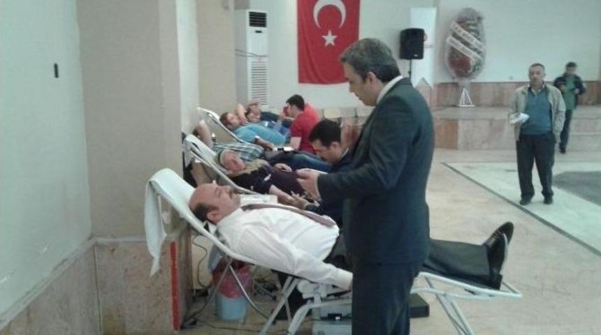 Osmaneli&rsquo;deki Kan Bağış Kampanyasına B&uuml;y&uuml;k Katılım