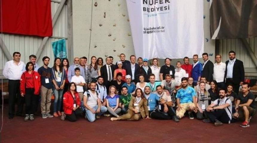 Nil&uuml;fer Belediyesi &Uuml;niversitelileri Sporla Buluşturdu