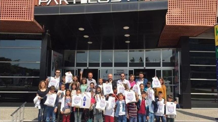 K&ouml;yl&uuml; &Ccedil;ocuklar İlk Kez Sinemayla Buluştu