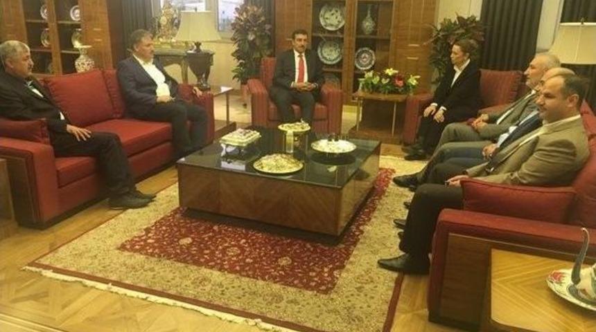 Bakan T&uuml;fenkci&rsquo;ye &lsquo;hayırlı Olsun&rsquo; Ziyaretleri