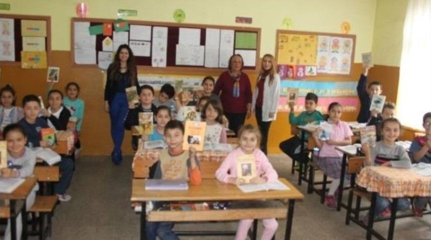 &rsquo;kitapsız Ve Oyuncaksız &Ccedil;ocuk Kalmasın&rsquo; Projesi