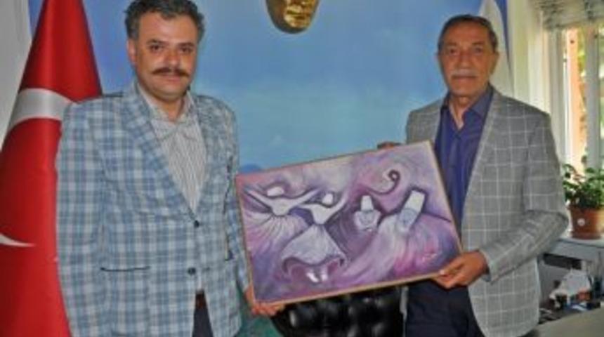 Başkan &Ouml;zdemir&rsquo;e Tablo Hediye Edildi