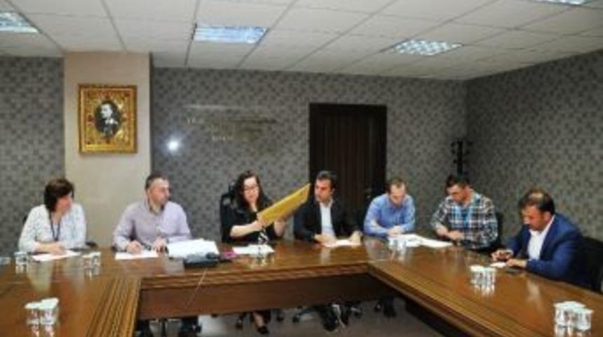 İzmit Belediyesi&rsquo;nde En B&uuml;y&uuml;k İhaleye 5 Firma Katıldı