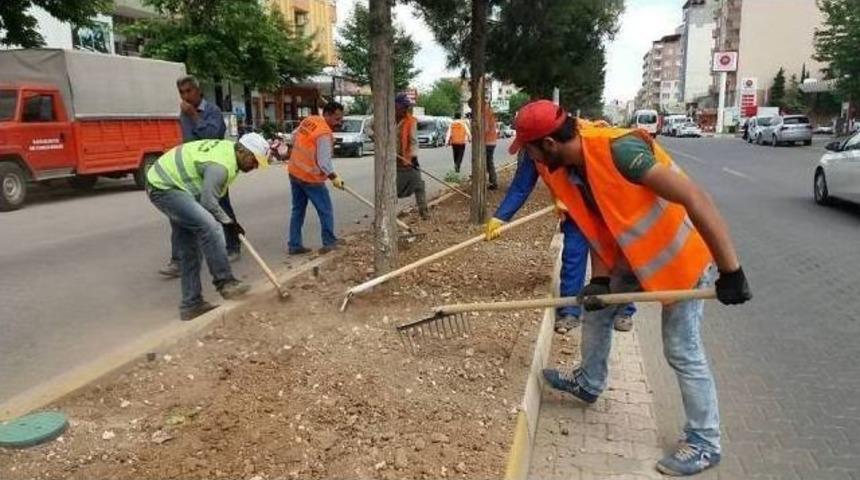 Kahta Belediyesi, Ref&uuml;j &Ccedil;alışmalarına Devam Ediyor