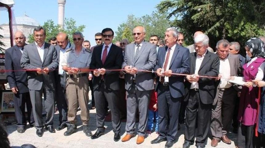 Sungurlu&rsquo;da Halk Eğitim Sergisi Ve Tubitak Bilim Fuarı A&ccedil;ıldı